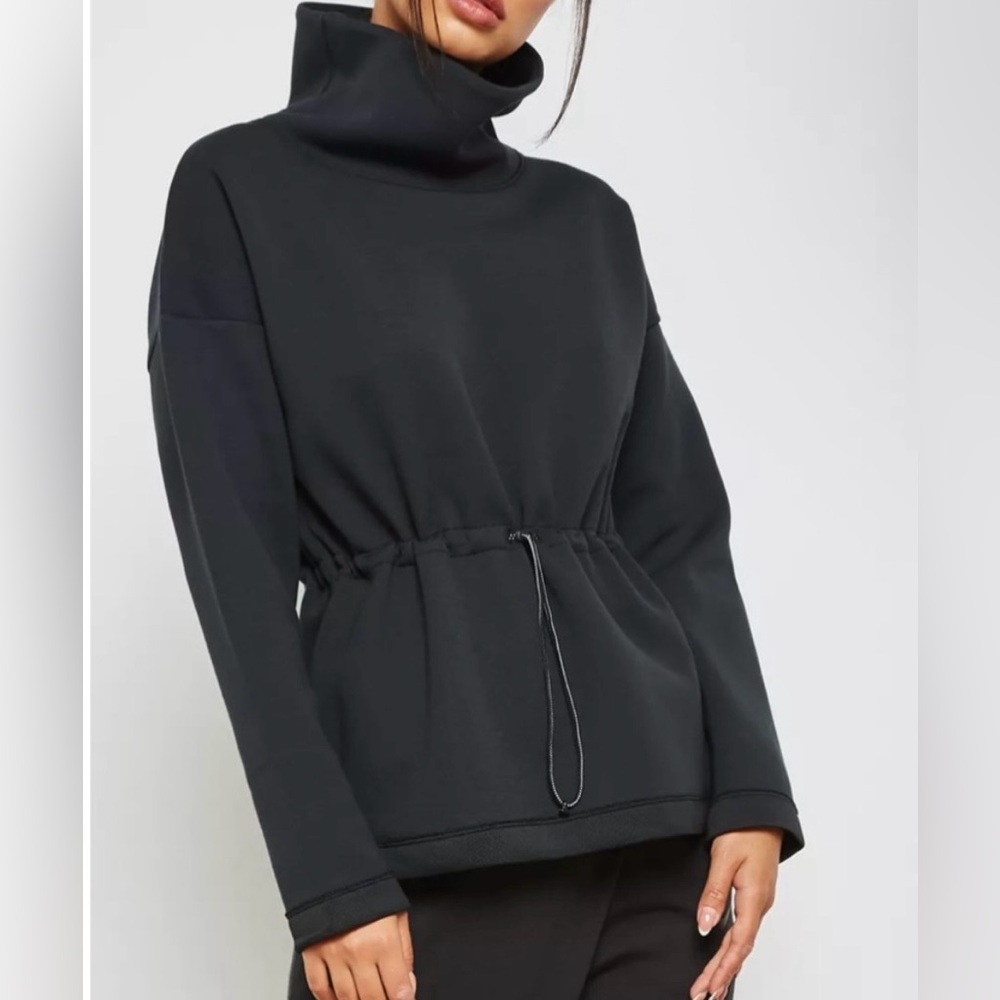 Women’s Nike Dri-Fit Therma Flex Training Cowl /Funnel neck sweatshirt size M